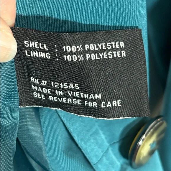 London Fog Women's Teal Trench Coat
Raincoat size M - Picture 9 of 15